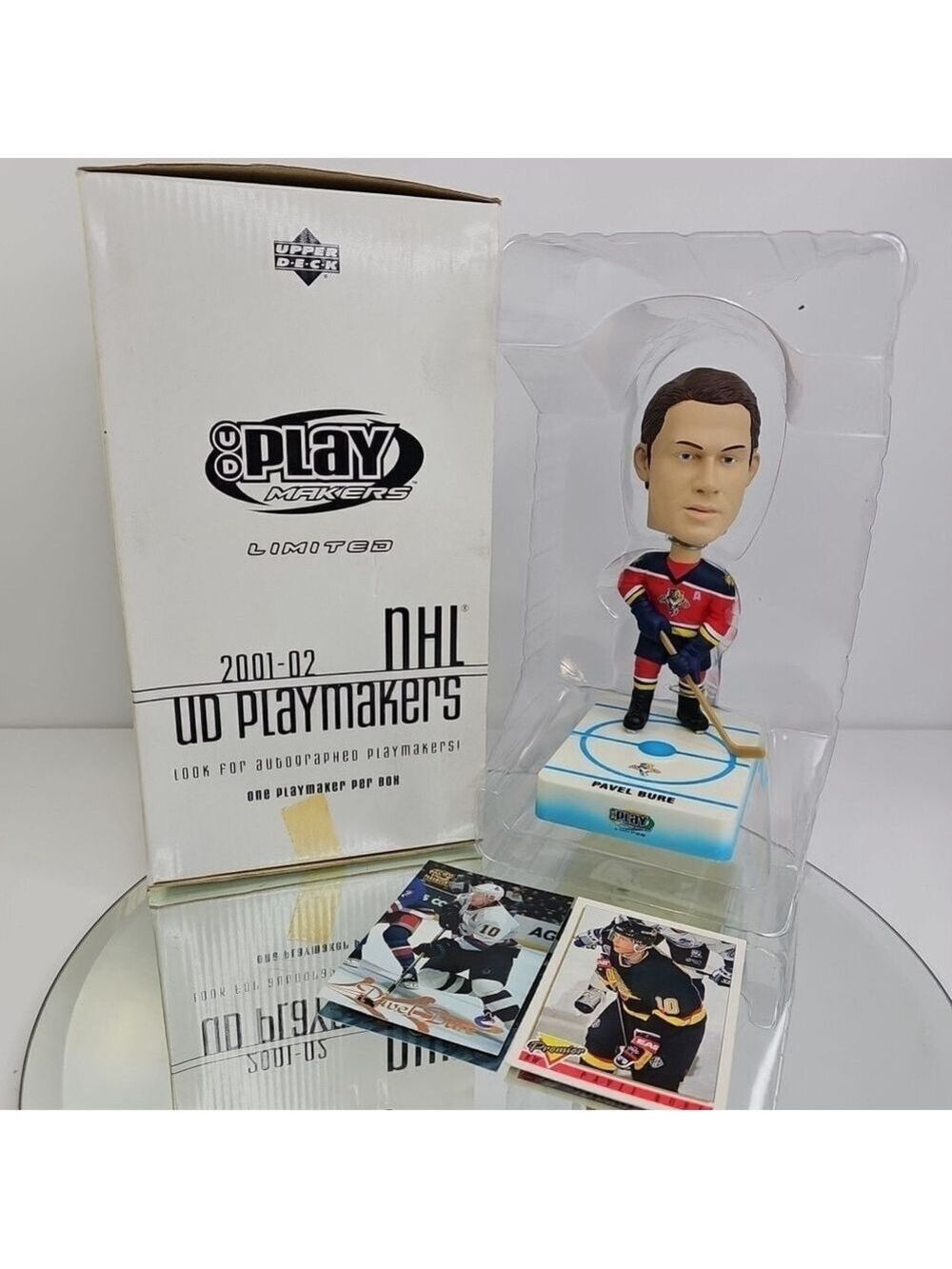 2001/02 Upper Deck Playmakers Bobblehead NHL Pavel Bure W/box & 2 Trading Cards